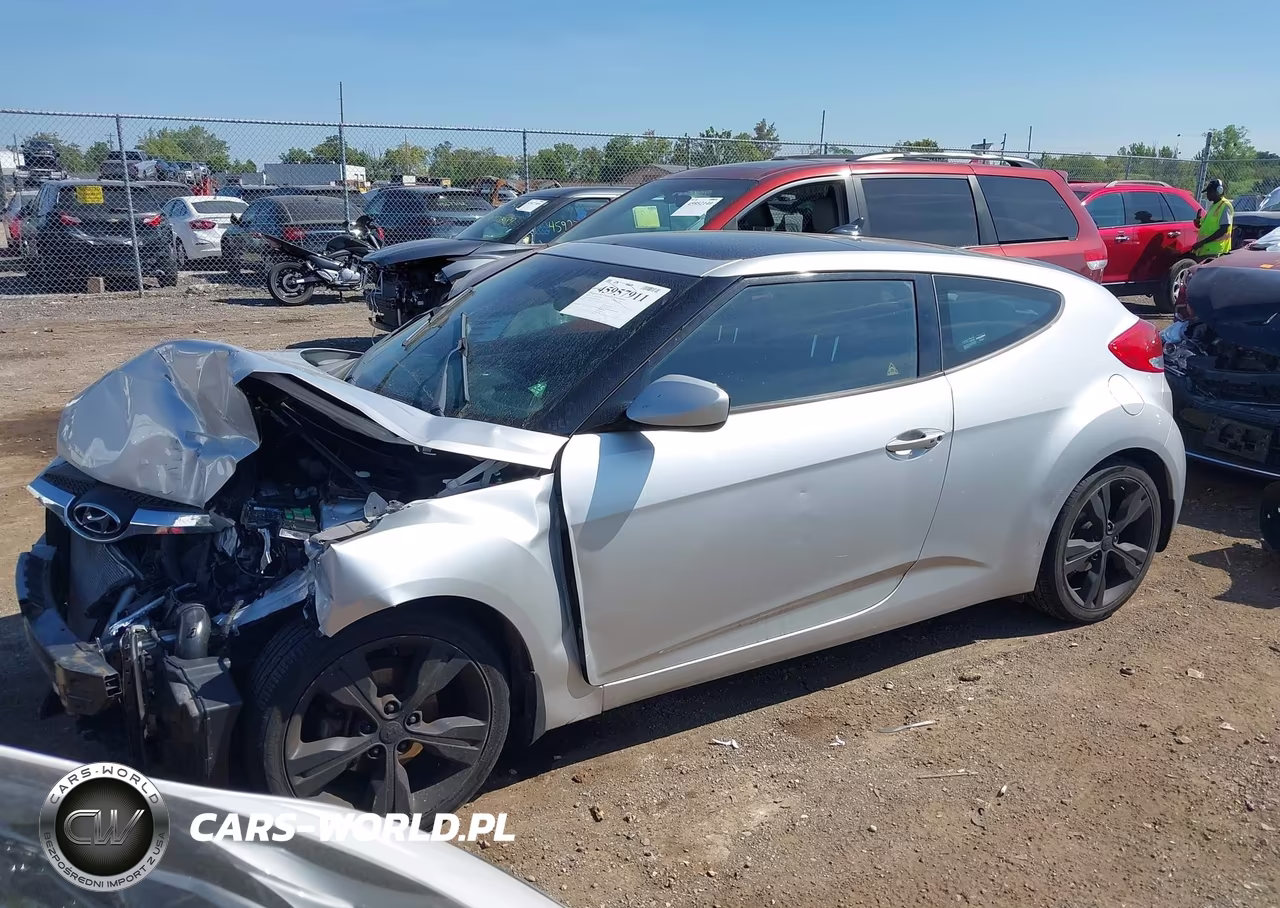 2017 Hyundai Veloster Value Edition VIN:KMHTC6ADXHU323304 - 2