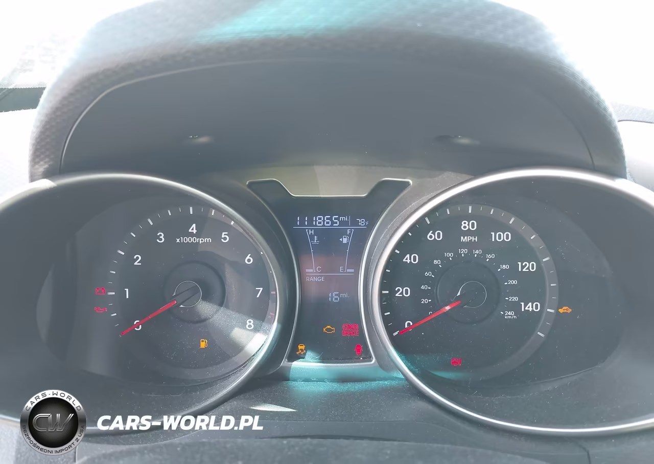 2017 Hyundai Veloster Value Edition VIN:KMHTC6ADXHU323304 - 7