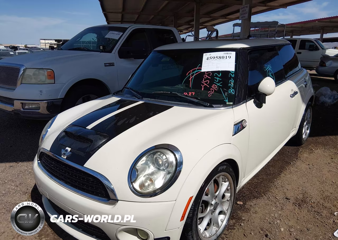 2010 Mini Cooper S VIN:WMWMF7C54ATX42348 - 2