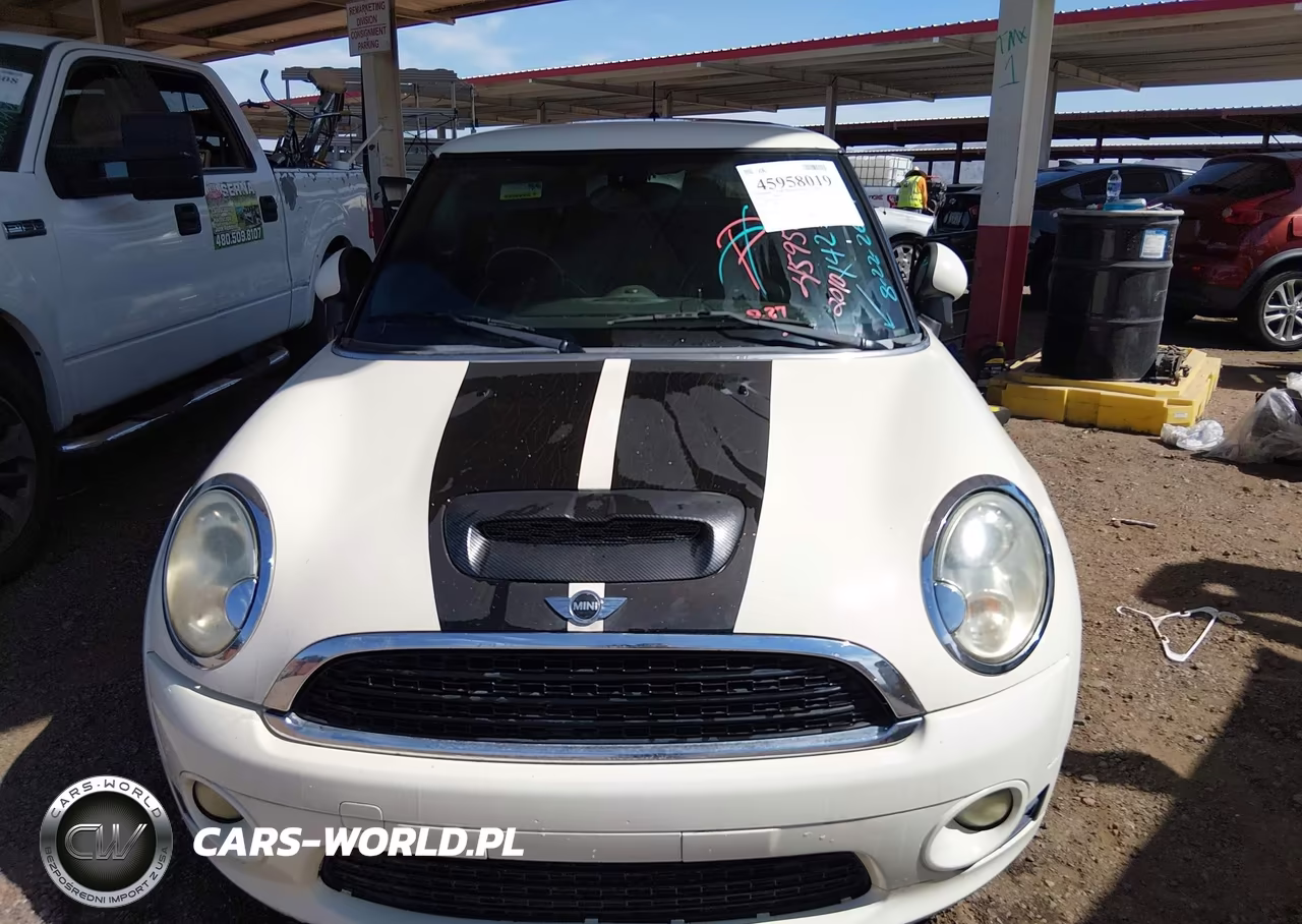 2010 Mini Cooper S VIN:WMWMF7C54ATX42348 - 6