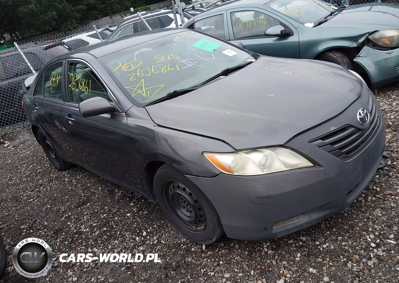 2009 Toyota Camry Le – zdjęcie 1 z 11