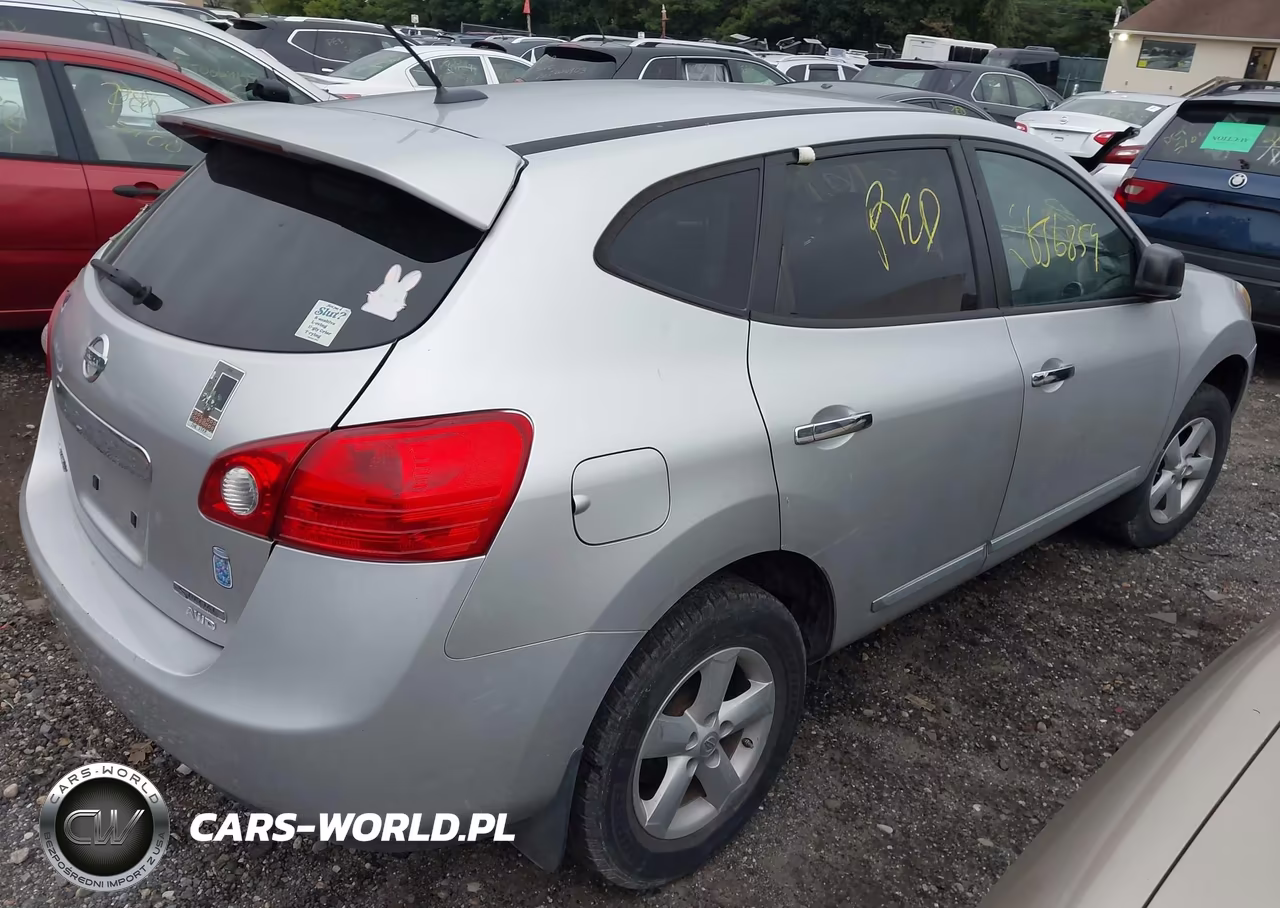 2012 Nissan Rogue S VIN:JN8AS5MV4CW702491 - 4