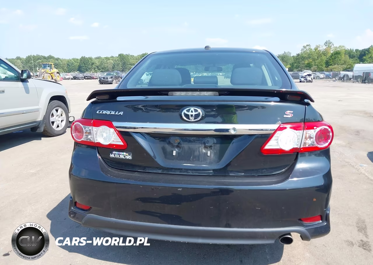 2011 Toyota Corolla S VIN:2T1BU4EE1BC572874 - 17