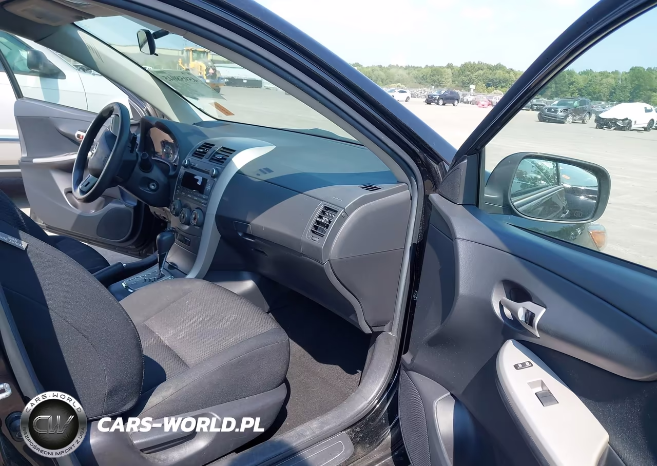 2011 Toyota Corolla S VIN:2T1BU4EE1BC572874 - 5