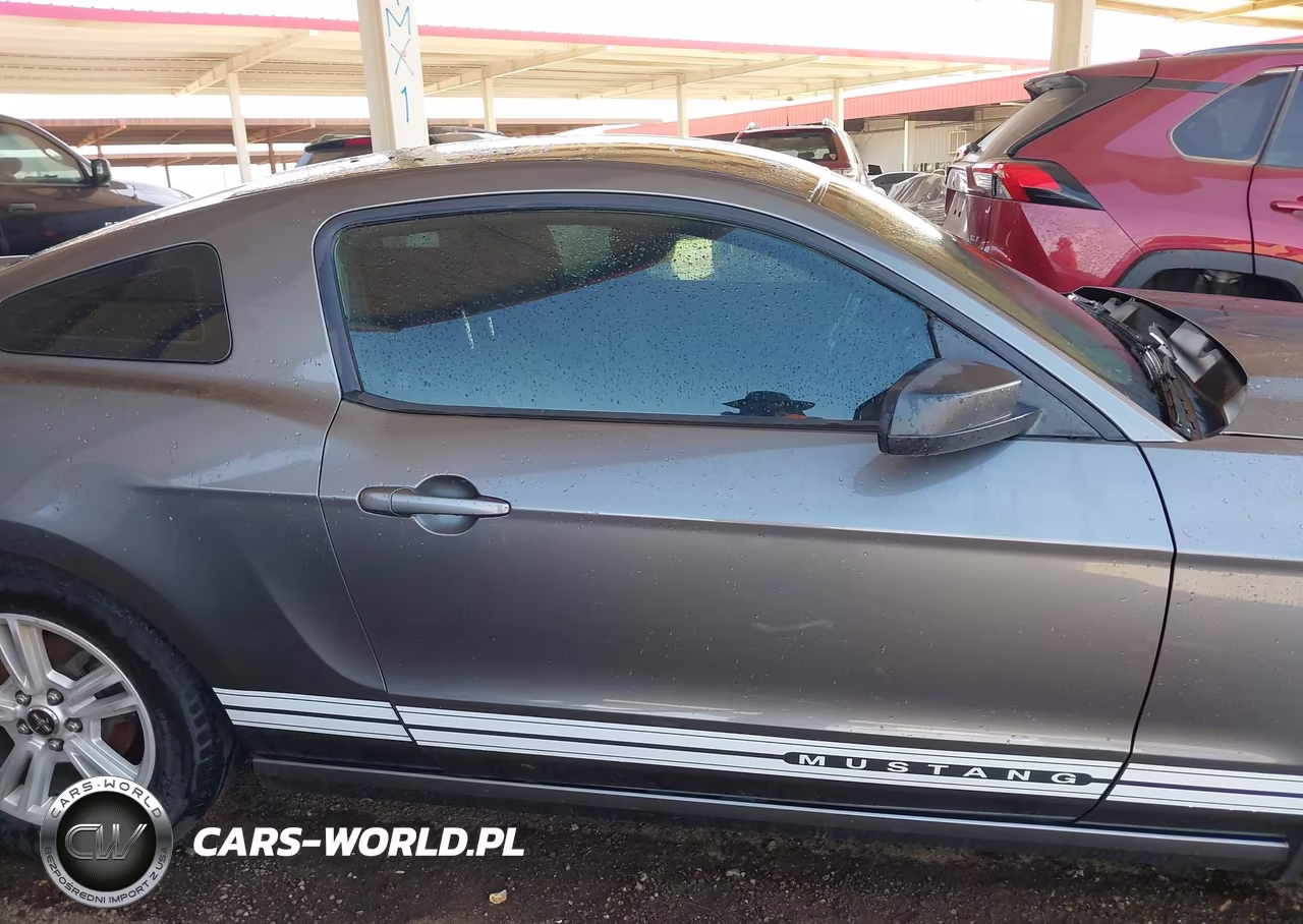 2013 Ford Mustang V6 VIN:1ZVBP8AM2D5259468 - 13