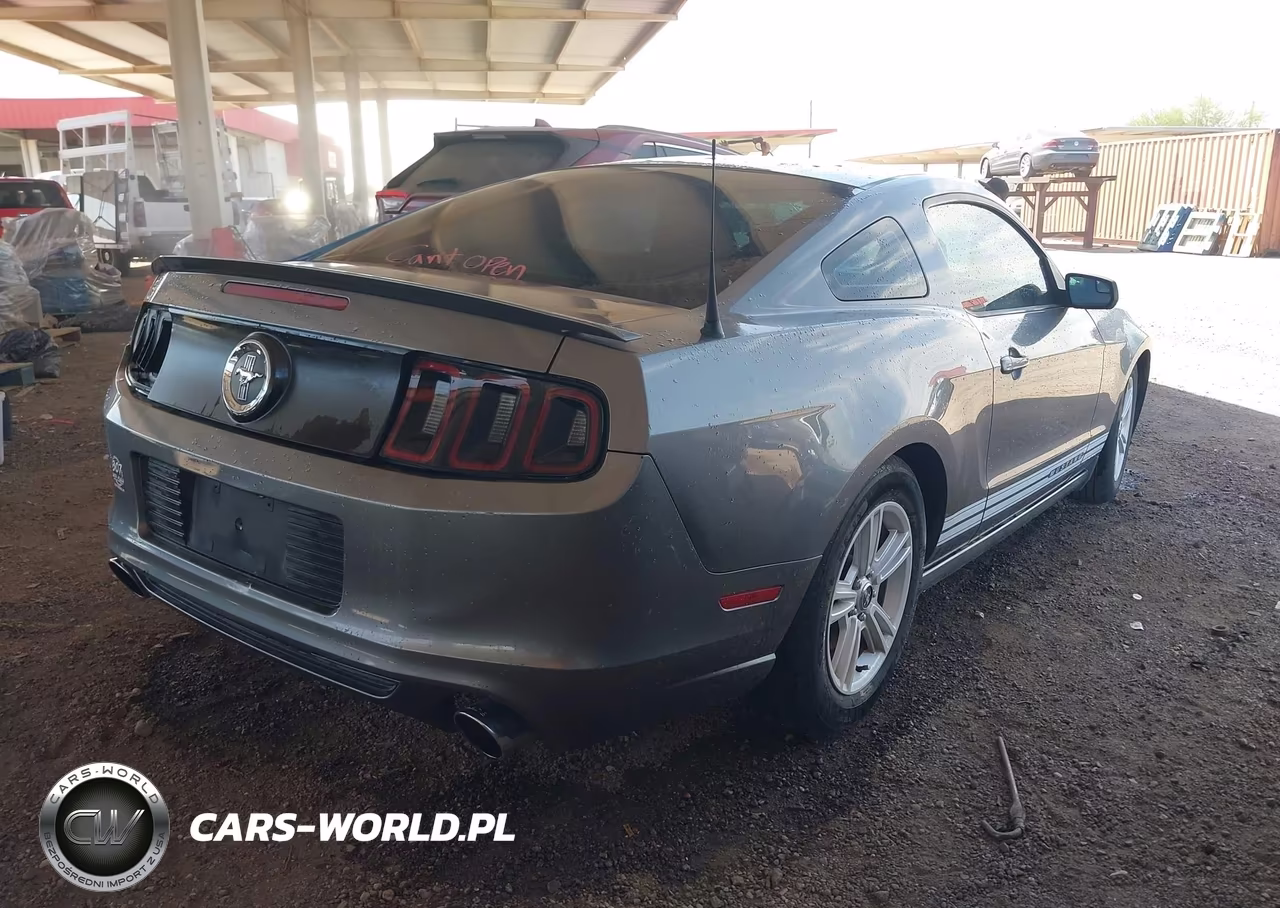 2013 Ford Mustang V6 VIN:1ZVBP8AM2D5259468 - 4