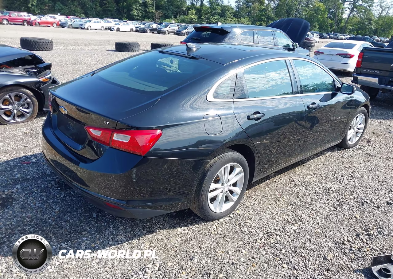 2017 Chevrolet Malibu 1Lt VIN:1G1ZE5ST9HF288681 - 4