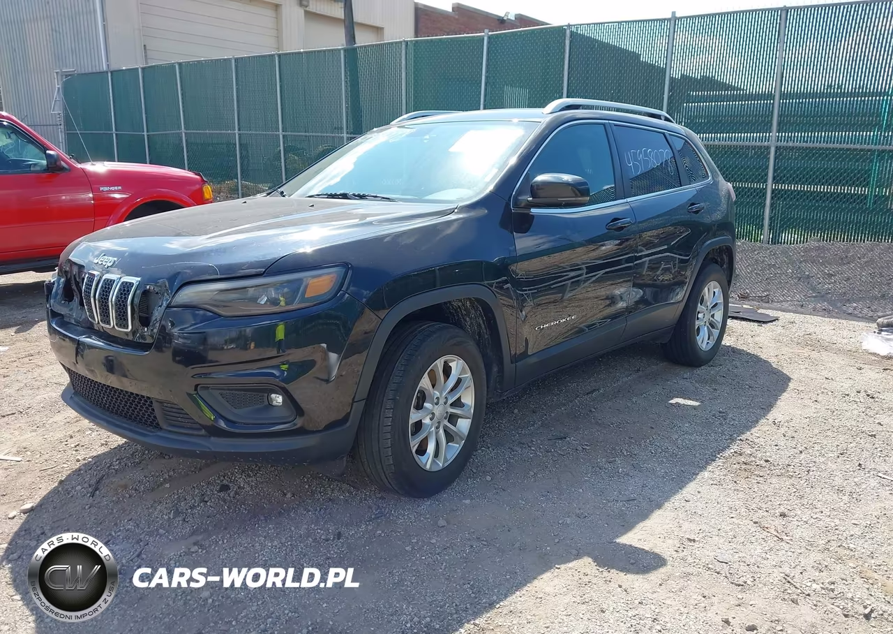 2019 Jeep Cherokee Latitude 4X4 VIN:1C4PJMCB5KD347688 - 2
