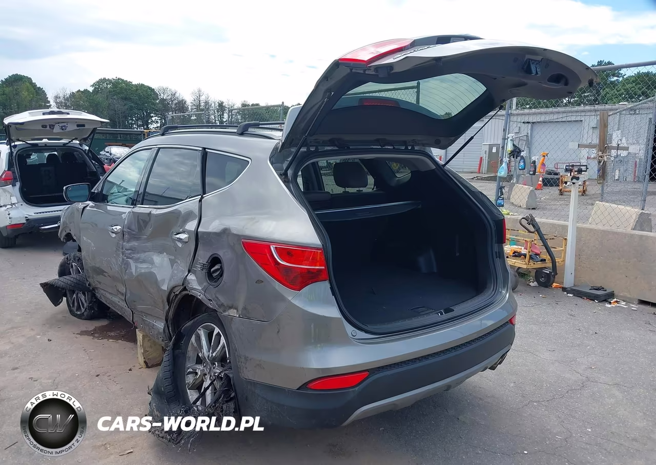 2014 Hyundai Santa Fe Sport 2.0L Turbo VIN:5XYZU3LA9EG214567 - 3