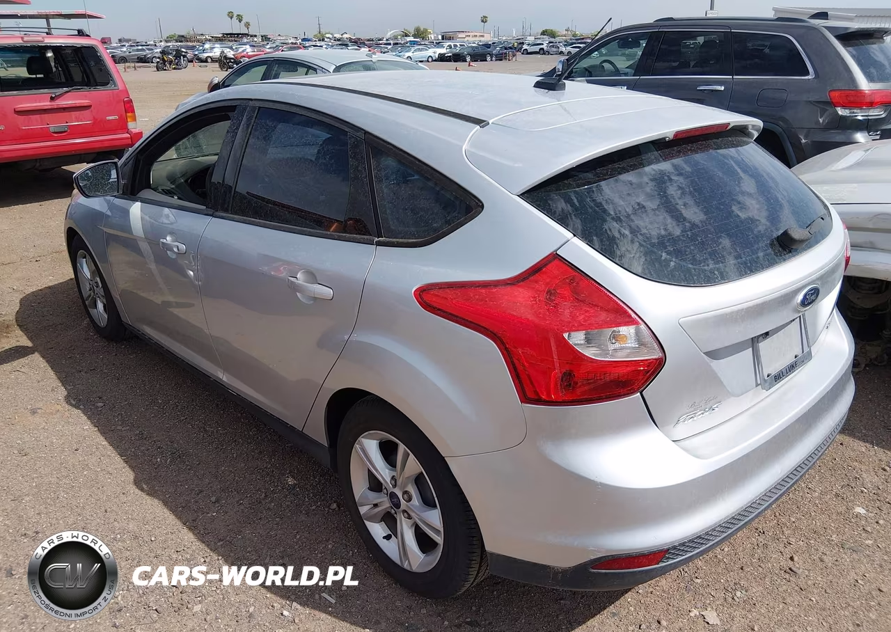 2014 Ford Focus Se VIN:1FADP3K23EL170751 - 3
