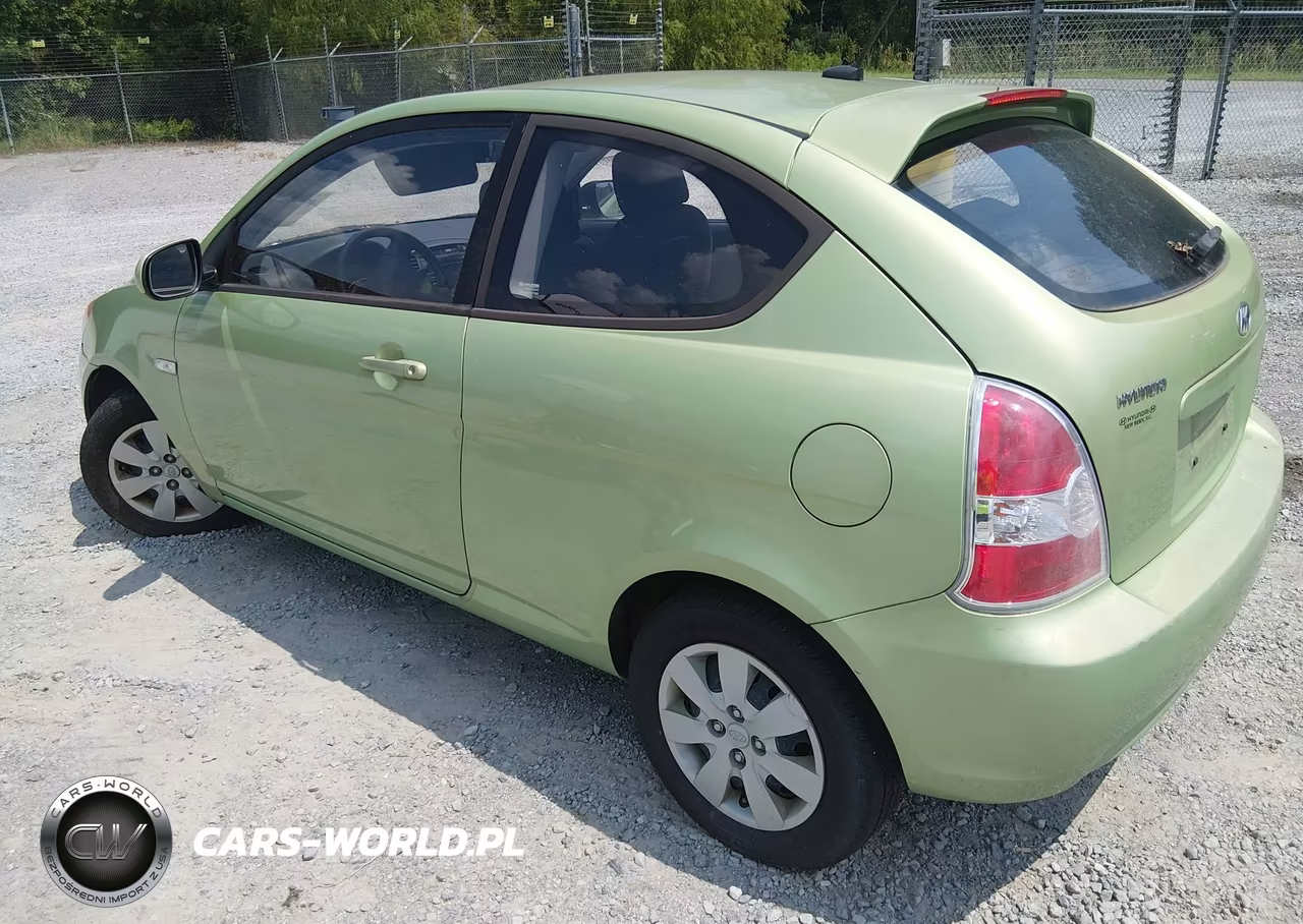 2010 Hyundai Accent Gs VIN:KMHCM3AC2AU165842 - 3