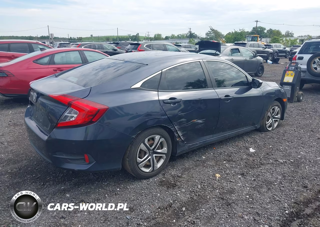 2018 Honda Civic Lx VIN:2HGFC2F5XJH539062 - 4