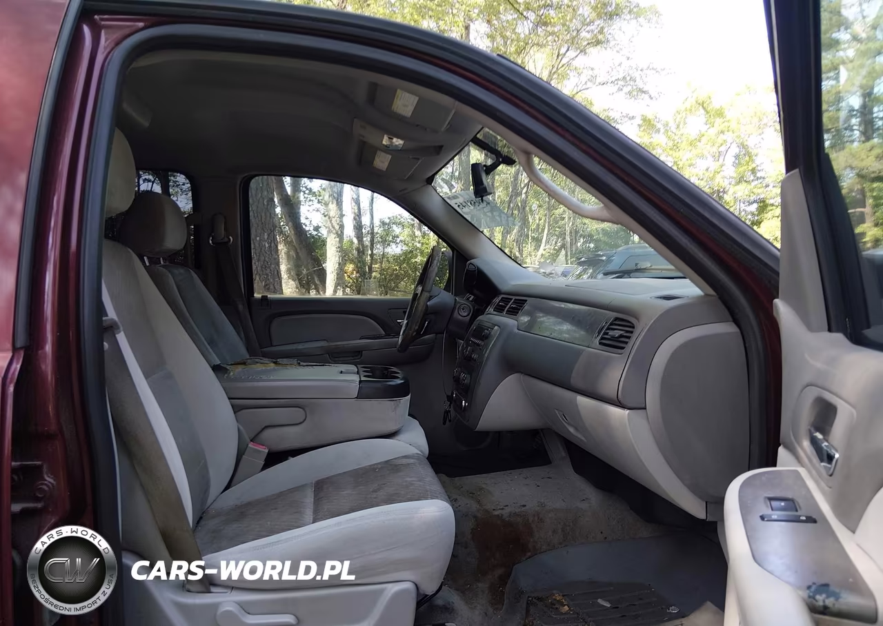 2009 Chevrolet Tahoe Ls VIN:1GNFC13C19R160370 - 5