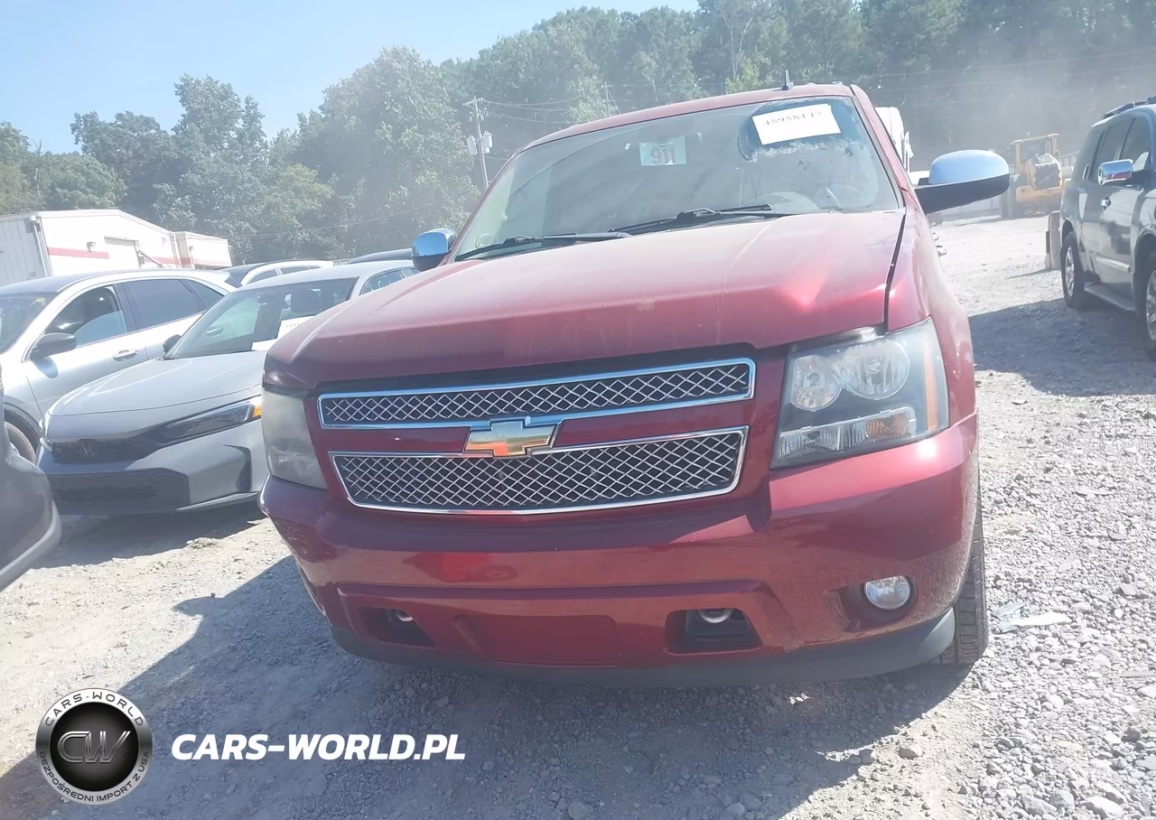2011 Chevrolet Suburban Lt VIN:1GNSKJE31BR220197 - 12