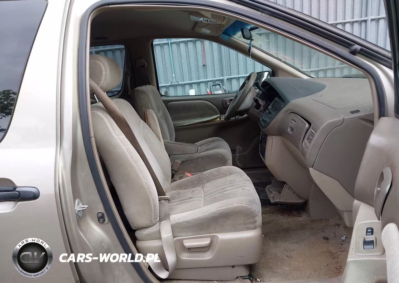 2000 Toyota Sienna Le VIN:4T3ZF13C1YU179500 - 5