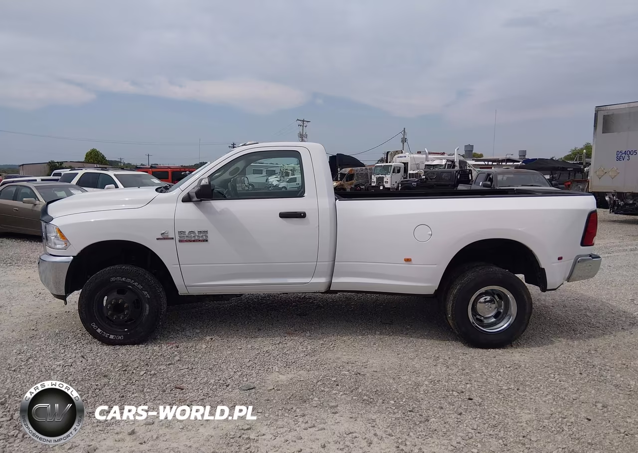 2018 Ram 3500 Tradesman 4X4 8' Box VIN:3C63RRAL4JG149533 - 14