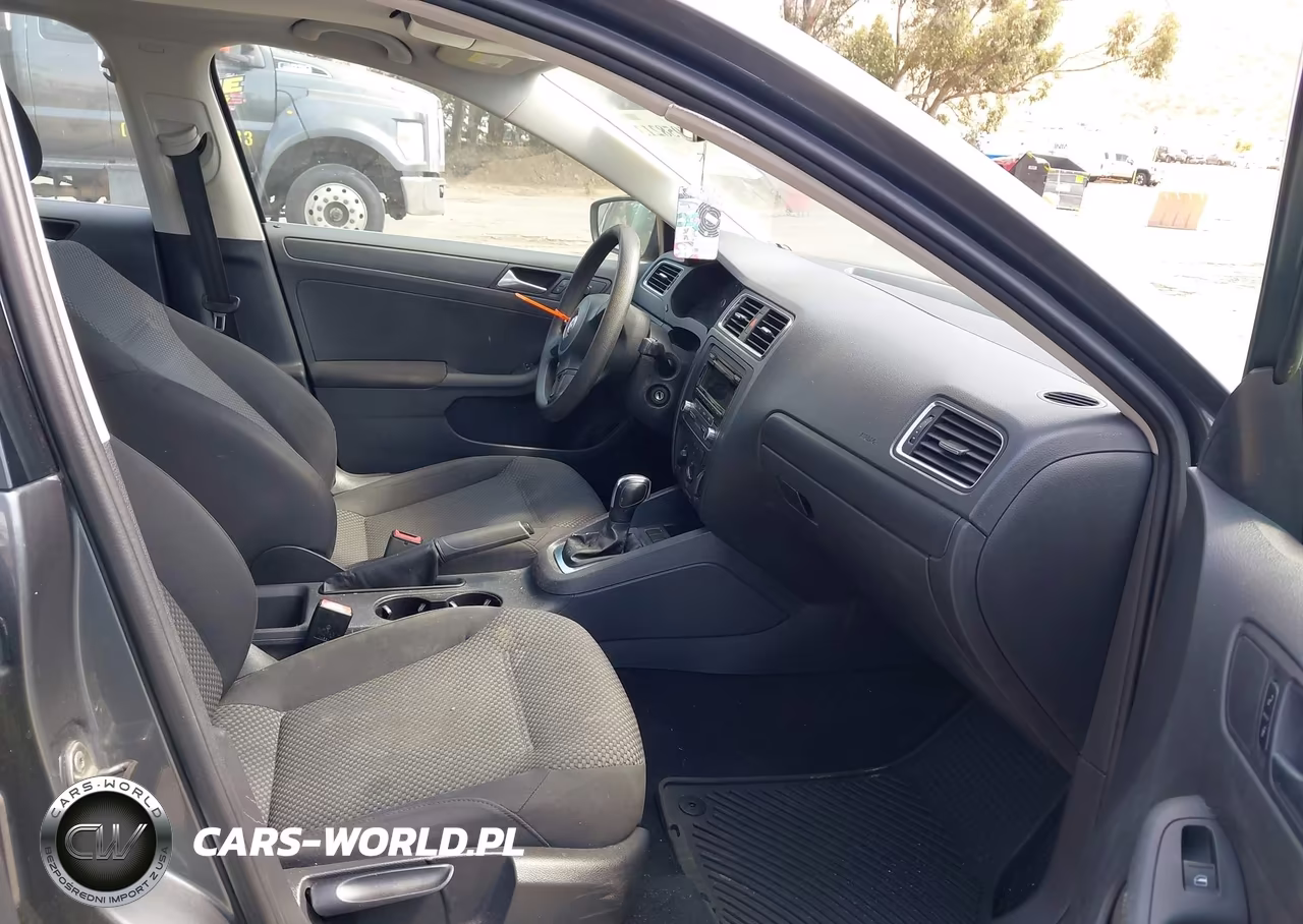 2012 Volkswagen Jetta 2.0L S VIN:3VW2K7AJ6CM408861 - 5