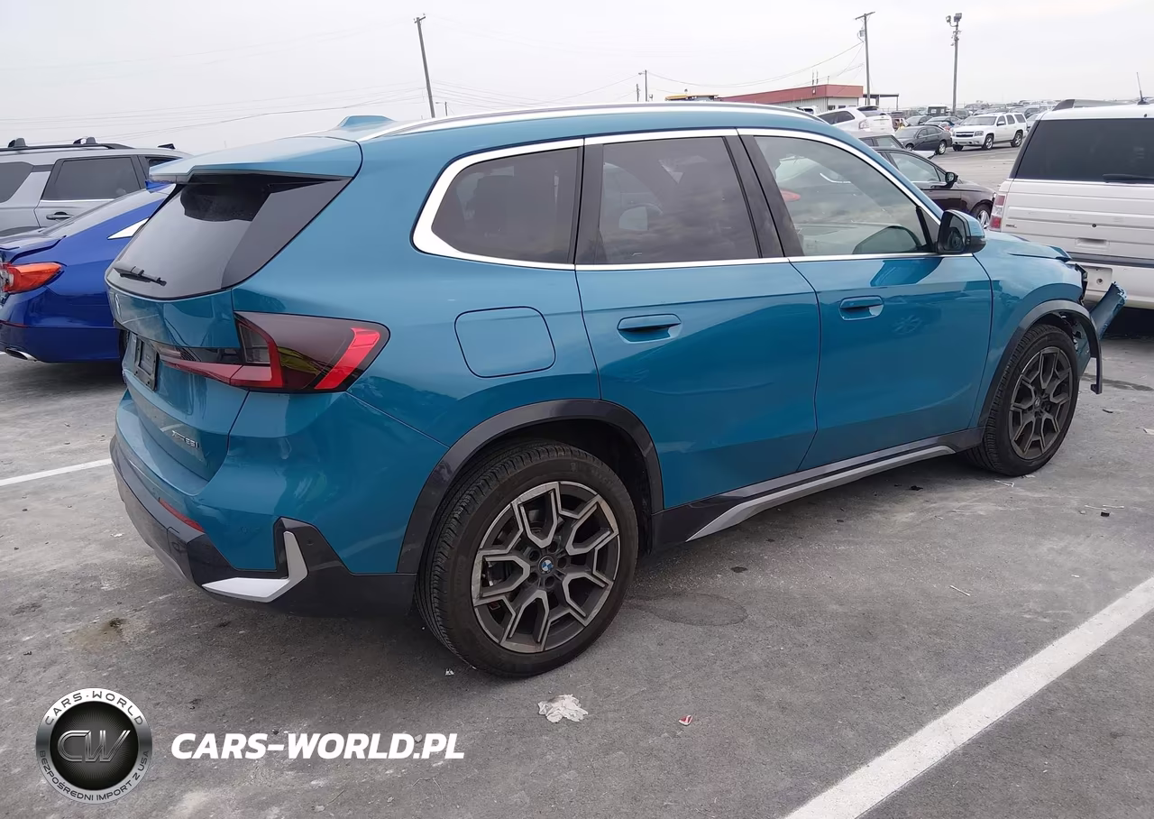 2025 BMW X1 xDrive28I VIN:WBX73EF09S5235497 - 4