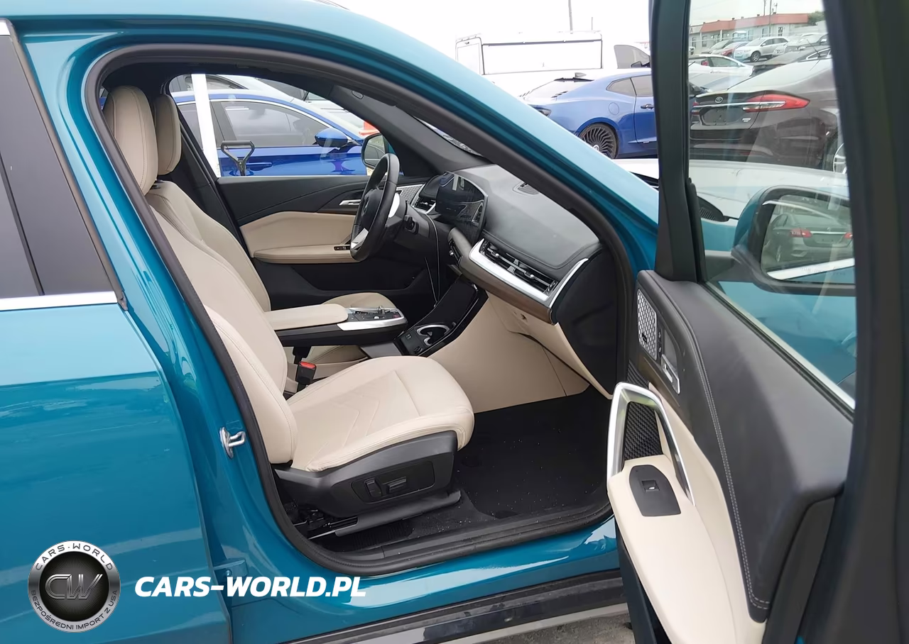 2025 BMW X1 xDrive28I VIN:WBX73EF09S5235497 - 5