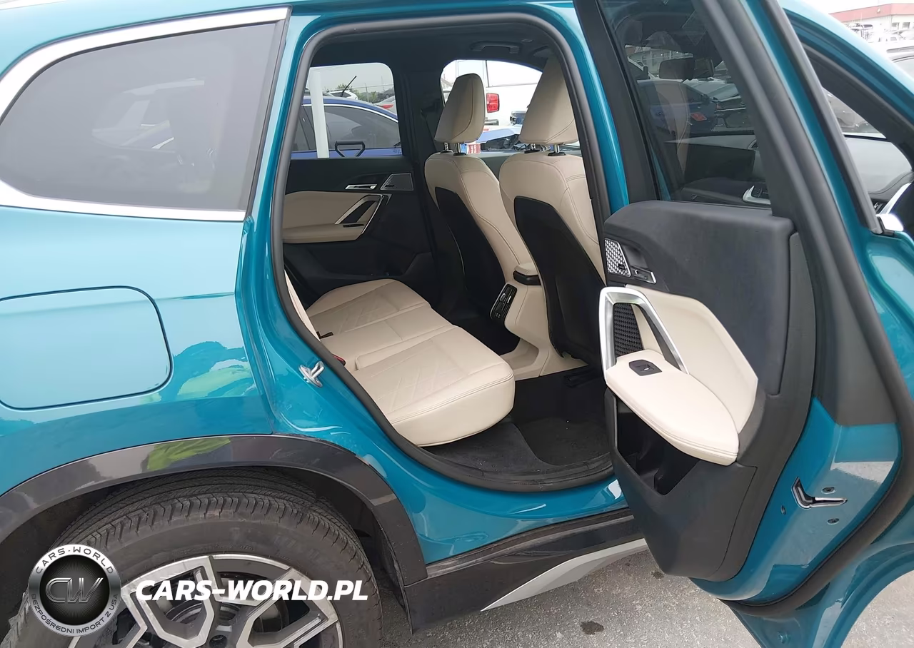 2025 BMW X1 xDrive28I VIN:WBX73EF09S5235497 - 8