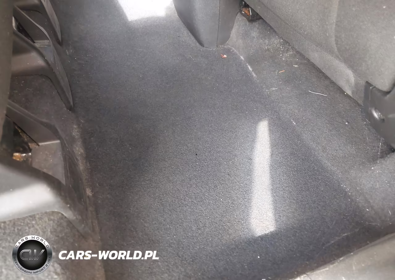 2019 Chevrolet Equinox Lt VIN:3GNAXUEV7KS677531 - 12