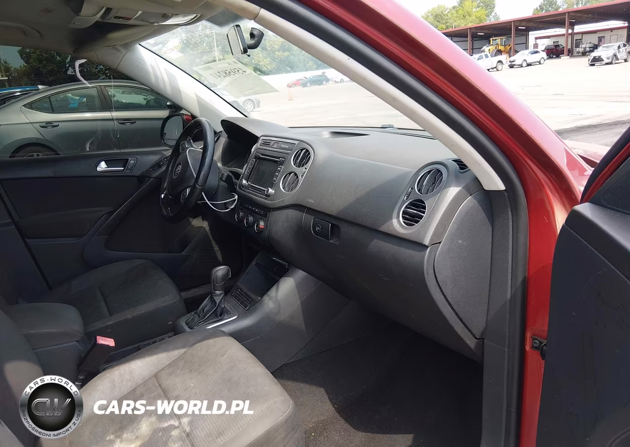 2015 Volkswagen Tiguan S VIN:WVGAV7AX5FW103457 - 5