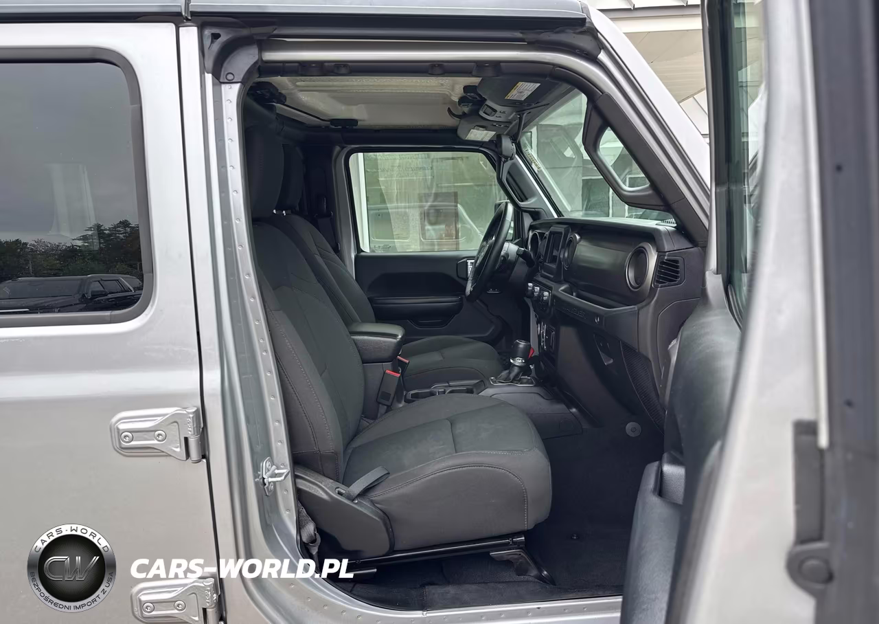 2018 Jeep Wrangler Unlimited Sport S 4X4 VIN:1C4HJXDG1JW272717 - 5