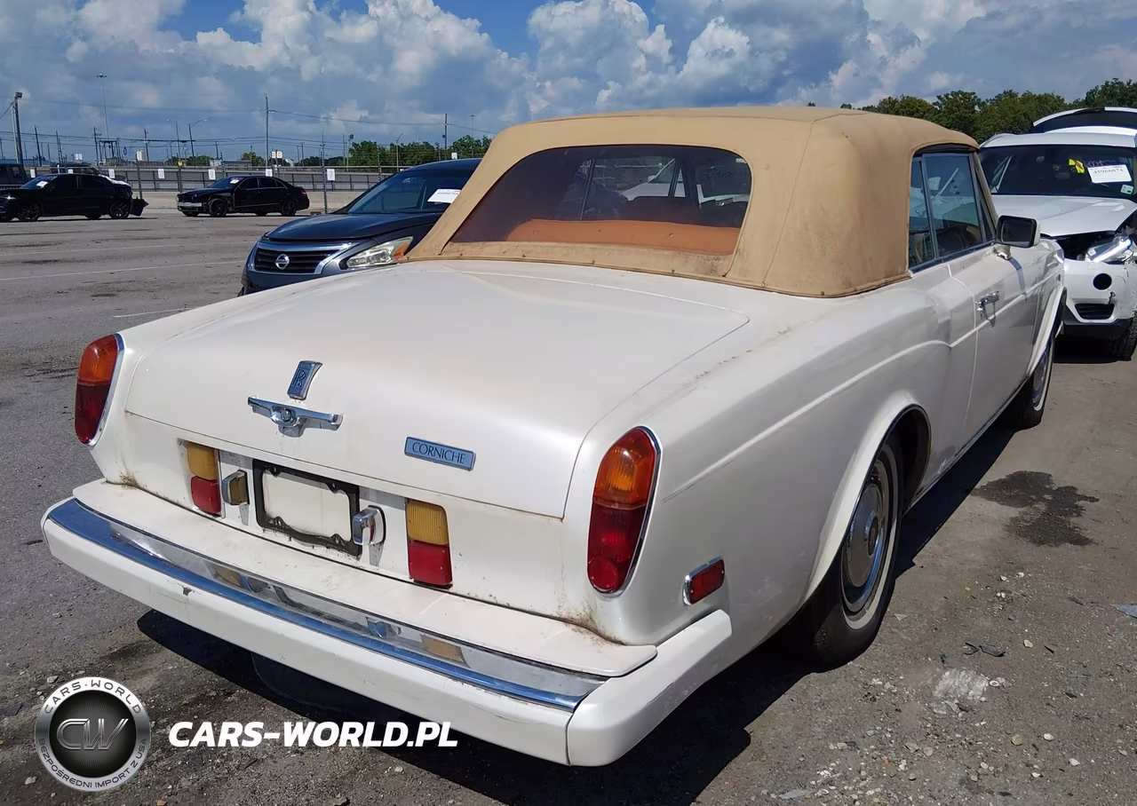 1985 Rolls-Royce Corniche VIN:SCAZD42A4FCX09795 - 4