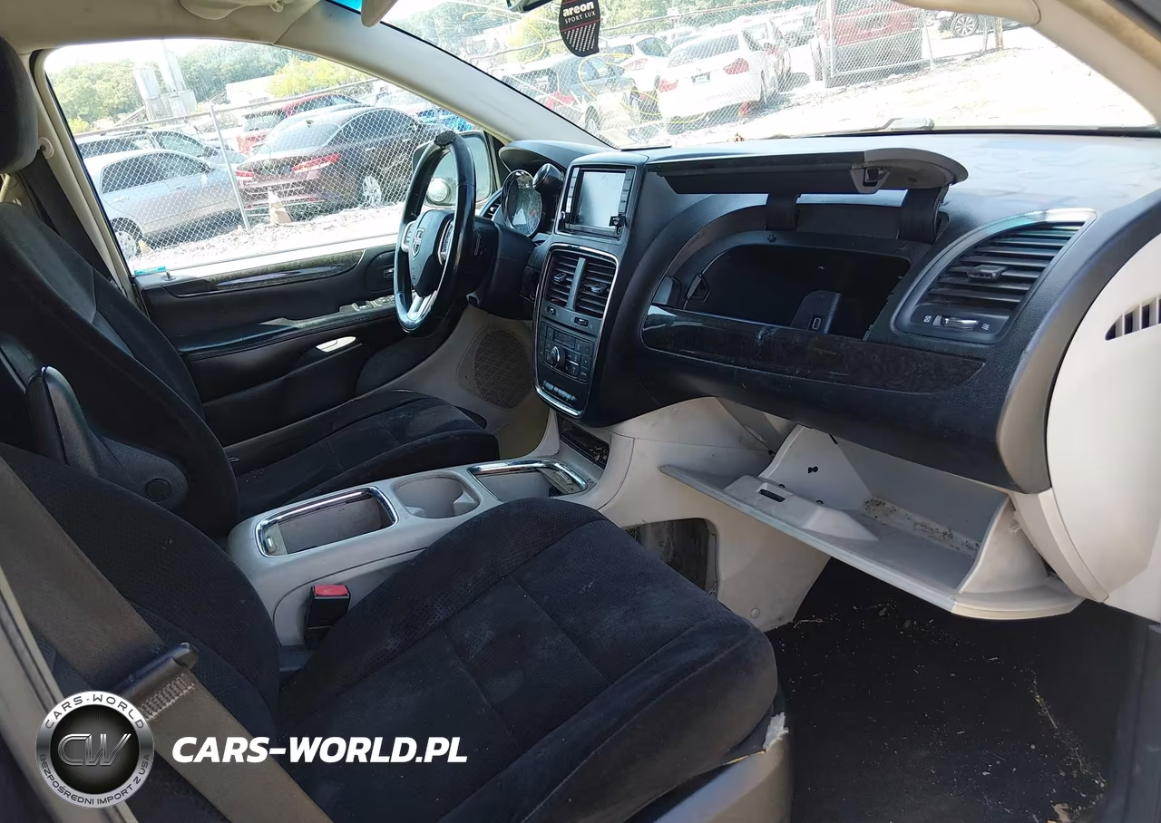 2013 Dodge Grand Caravan Crew VIN:2C4RDGDGXDR795551 - 5