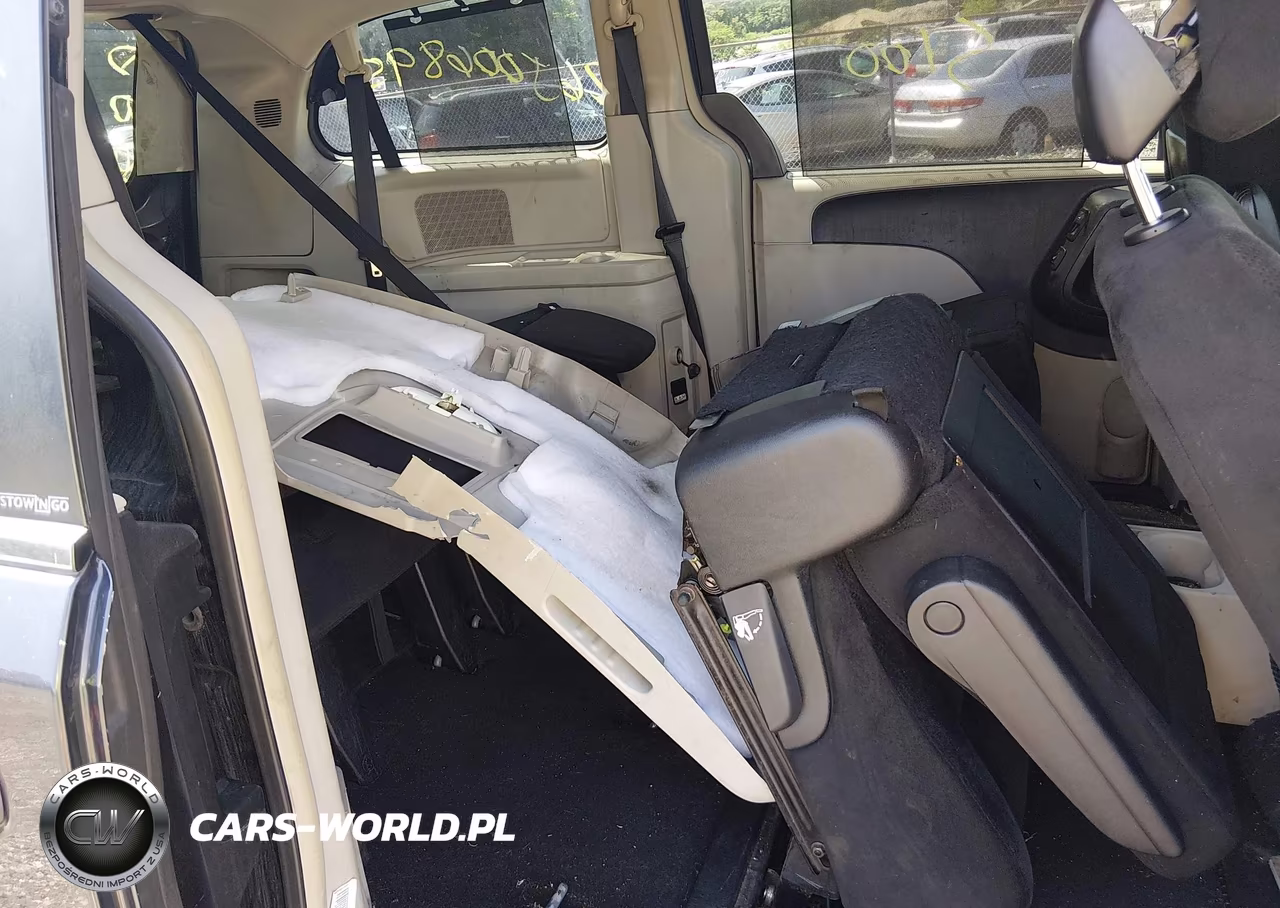2013 Dodge Grand Caravan Crew VIN:2C4RDGDGXDR795551 - 8