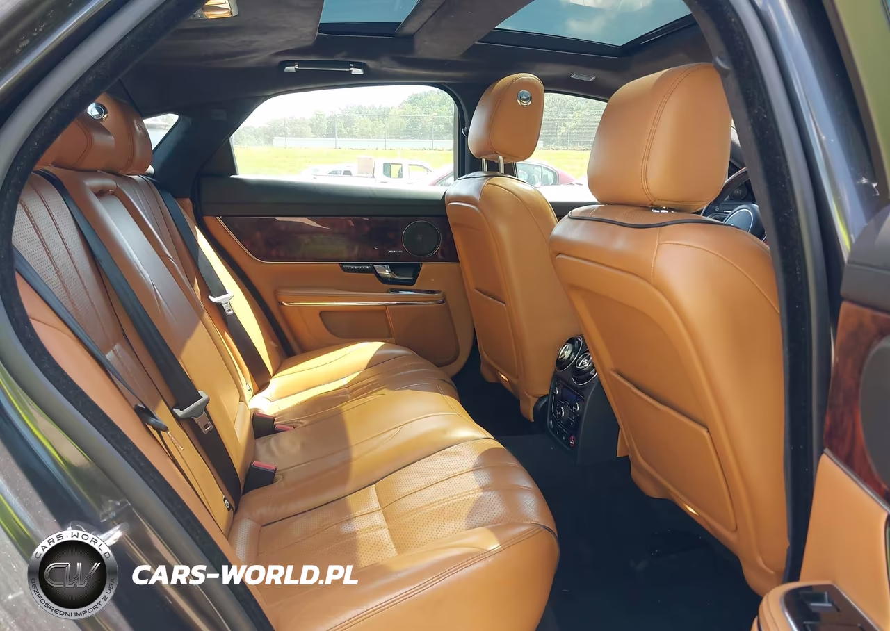 2013 Jaguar Xj VIN:SAJWA1C77D8V40010 - 8