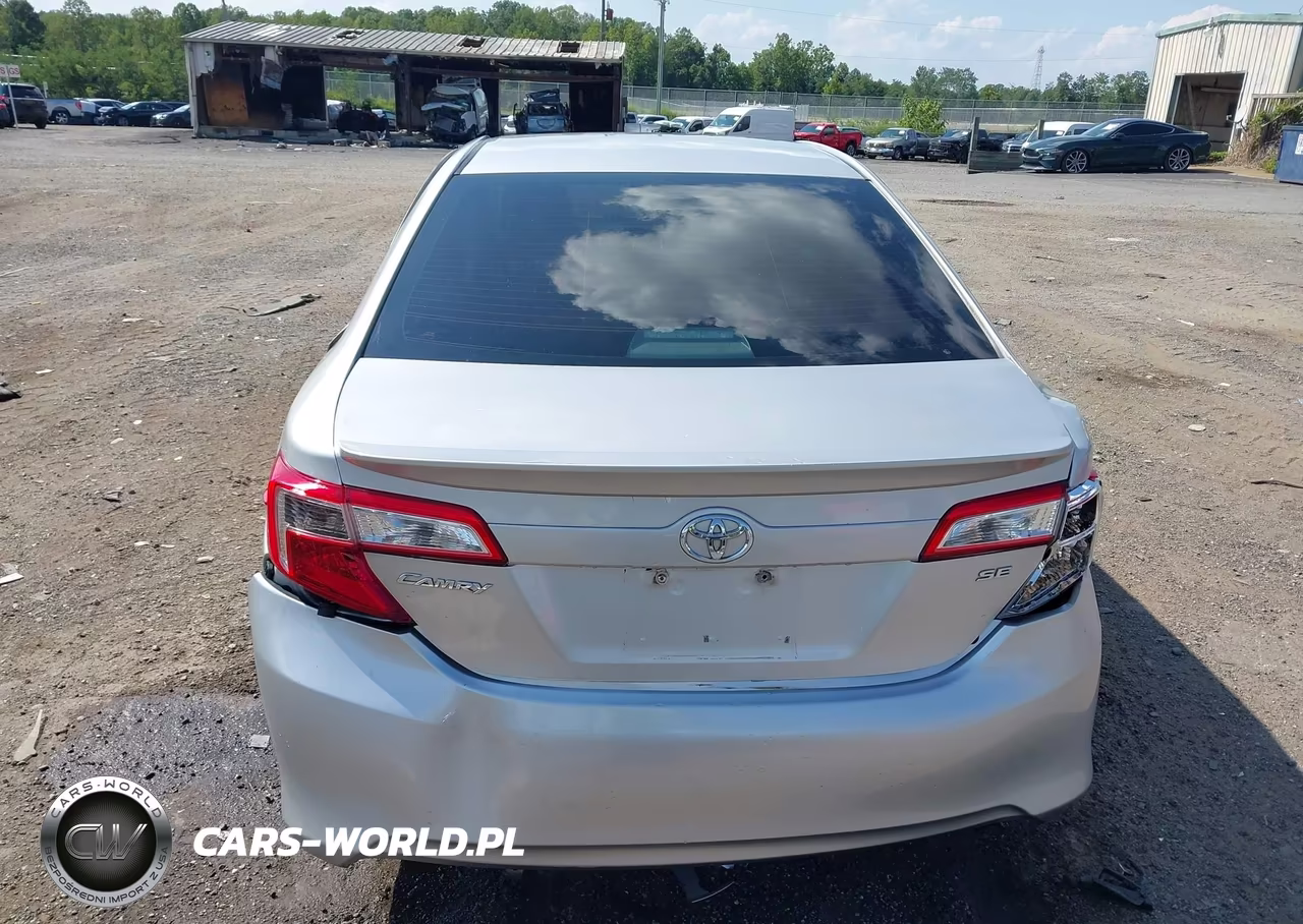2014 Toyota Camry Le VIN:4T1BF1FK5EU316883 - 16