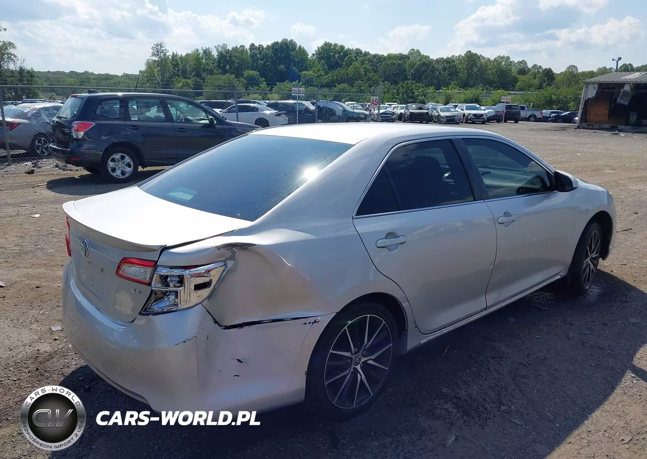 2014 Toyota Camry Le VIN:4T1BF1FK5EU316883 - 4