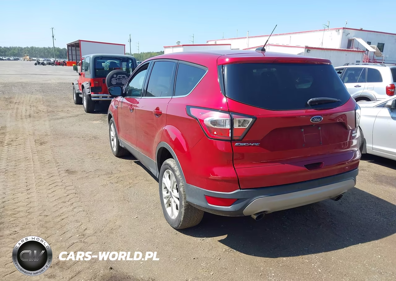 2017 Ford Escape Se VIN:1FMCU0GDXHUE65735 - 3