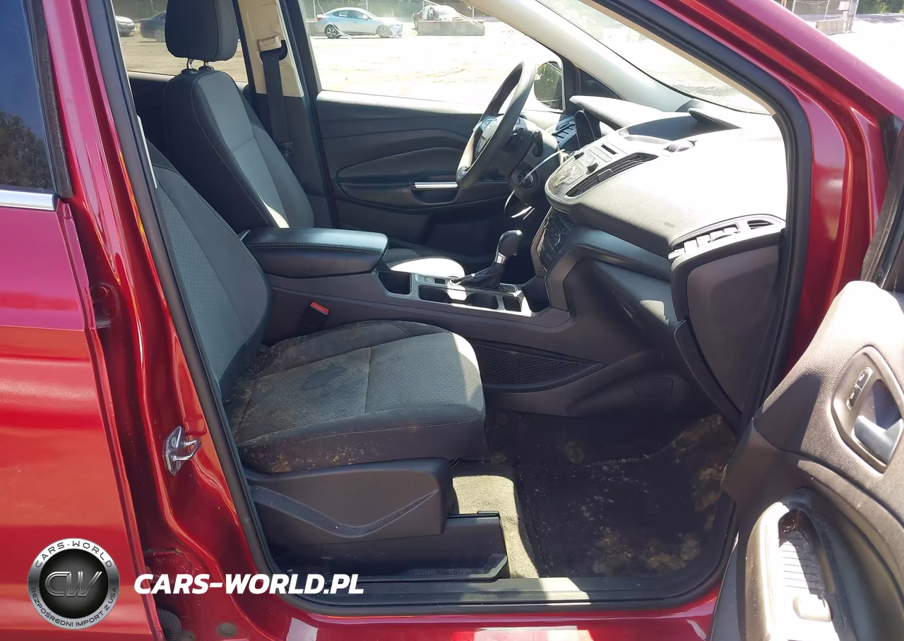 2017 Ford Escape Se VIN:1FMCU0GDXHUE65735 - 5