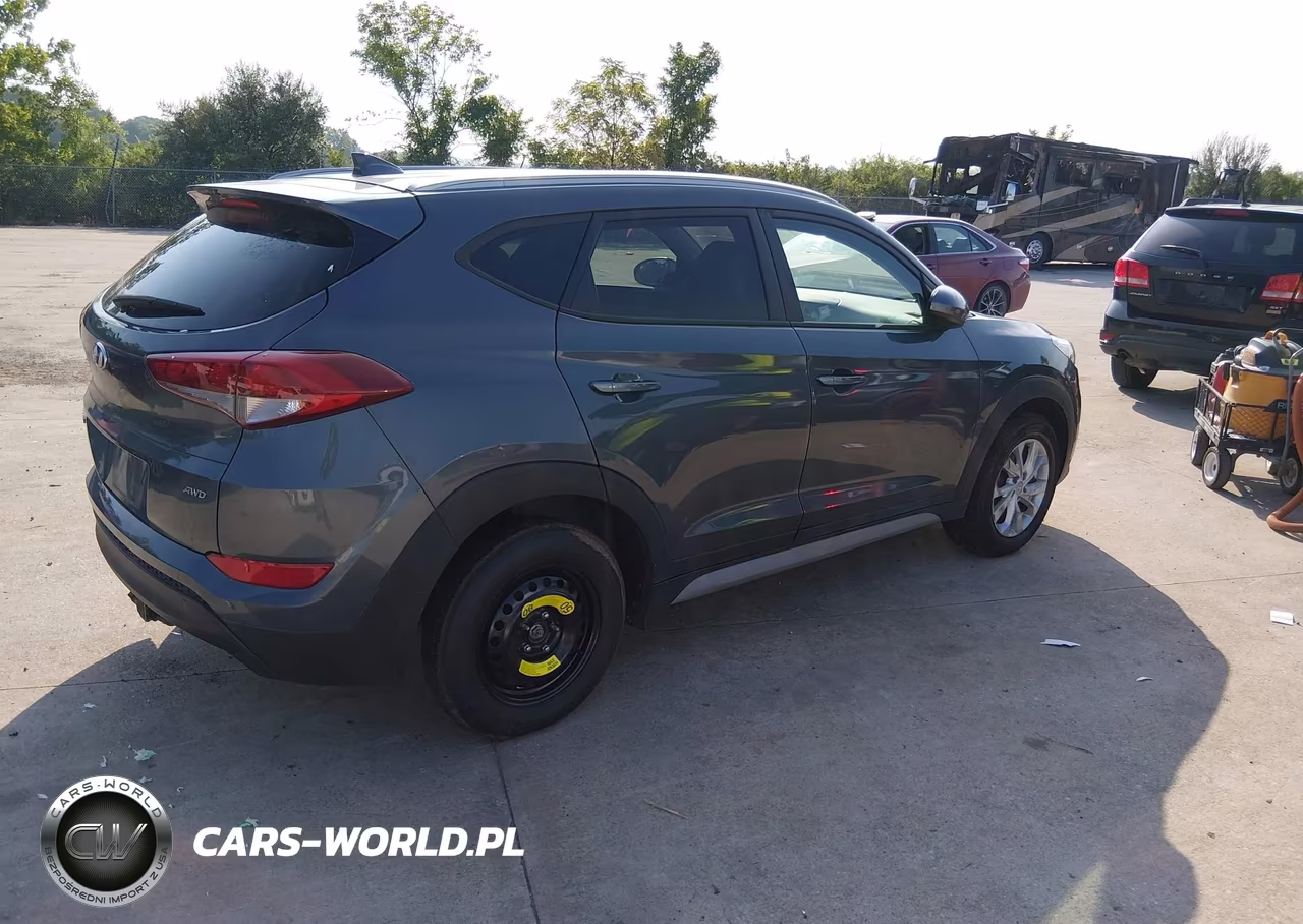 2018 Hyundai Tucson Sel VIN:KM8J3CA44JU753213 - 4