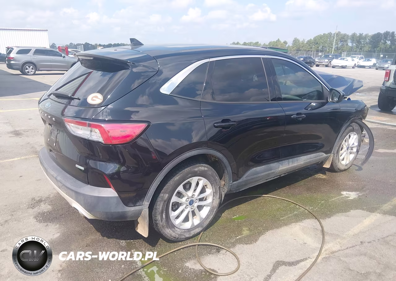 2020 Ford Escape Se VIN:1FMCU0G6XLUA95364 - 4