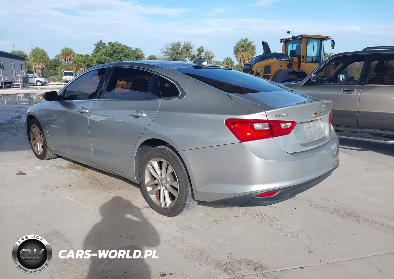 2018 Chevrolet Malibu Lt VIN:1G1ZD5ST2JF110135 - 3