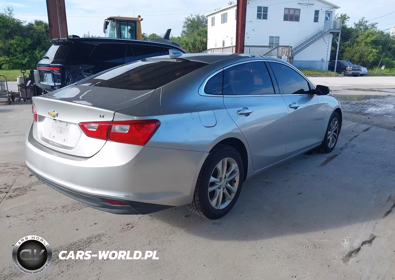2018 Chevrolet Malibu Lt VIN:1G1ZD5ST2JF110135 - 4