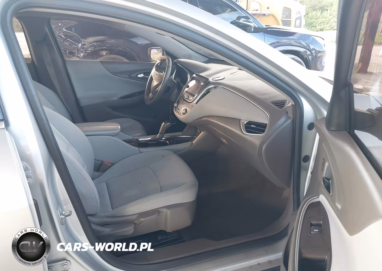 2018 Chevrolet Malibu Lt VIN:1G1ZD5ST2JF110135 - 5
