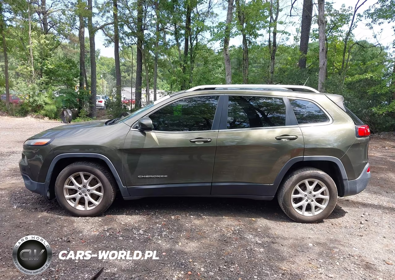 2016 Jeep Cherokee Latitude VIN:1C4PJLCB4GW125892 - 14