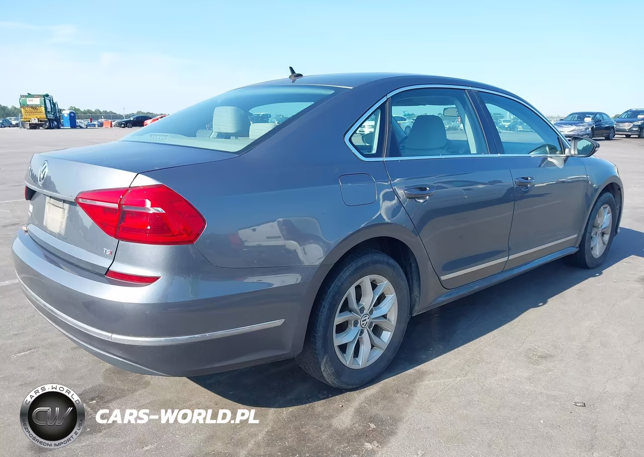 2016 Volkswagen Passat 1.8T S VIN:1VWAS7A37GC047788 - 4