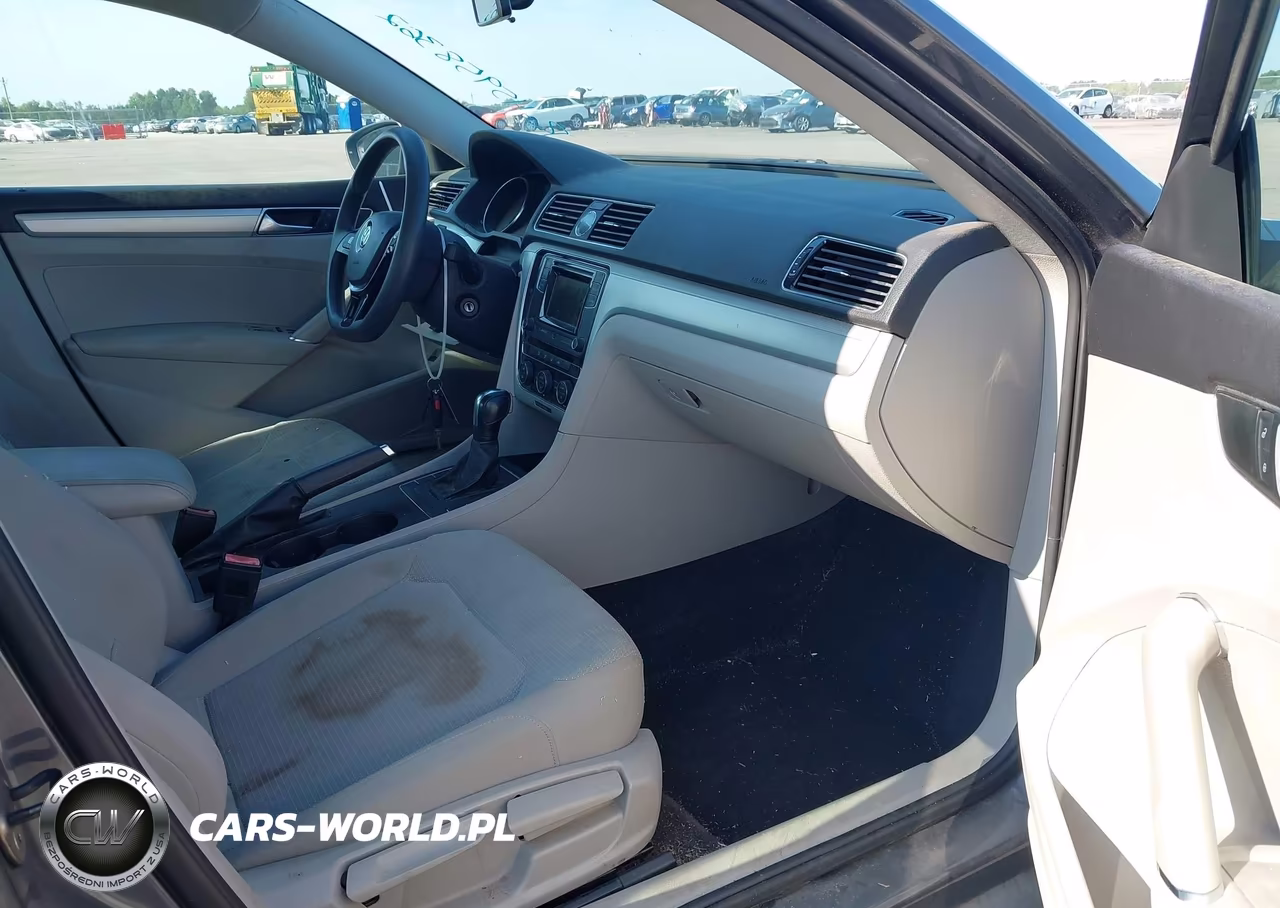 2016 Volkswagen Passat 1.8T S VIN:1VWAS7A37GC047788 - 5