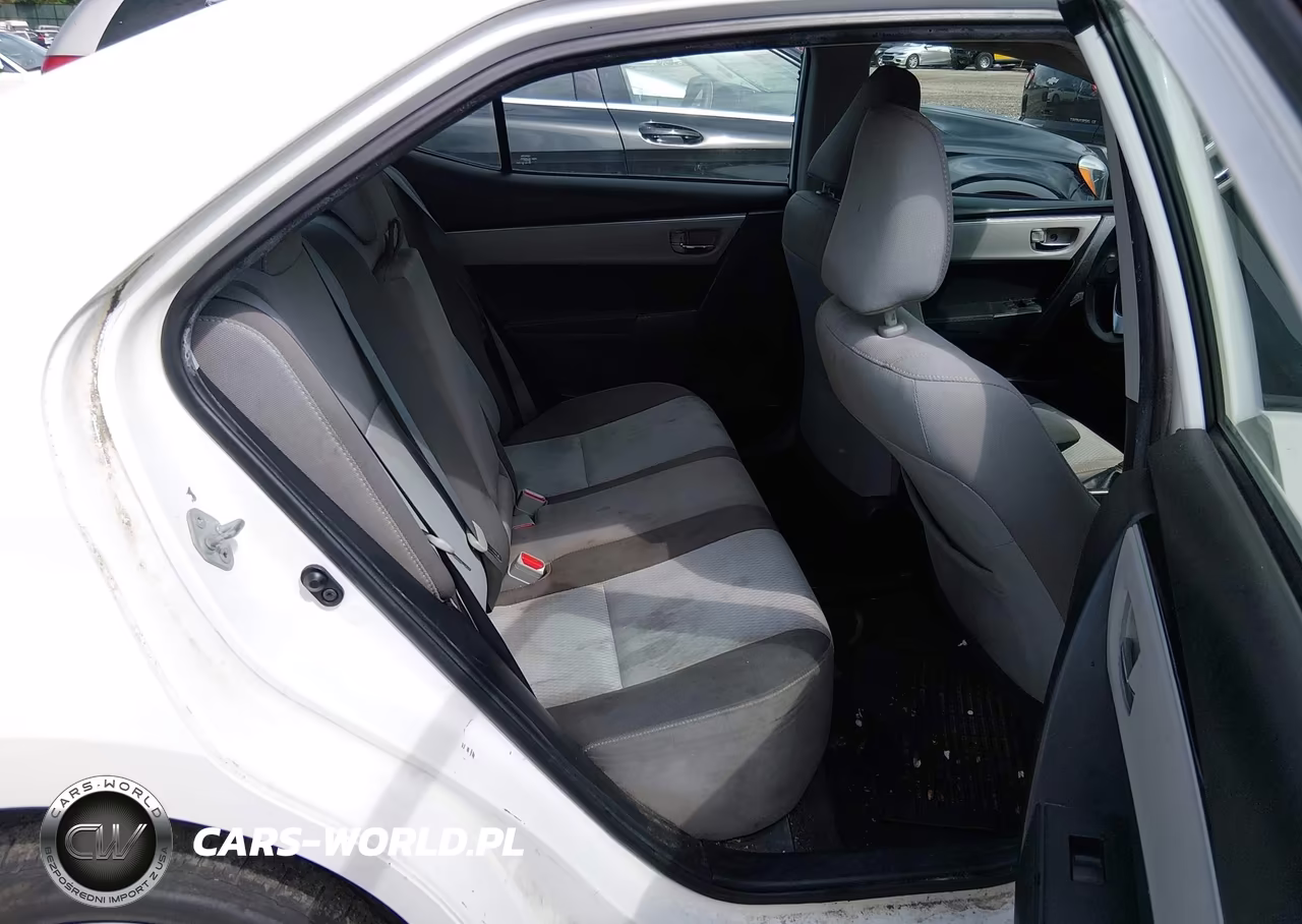 2018 Toyota Corolla Le VIN:2T1BURHE9JC985228 - 8