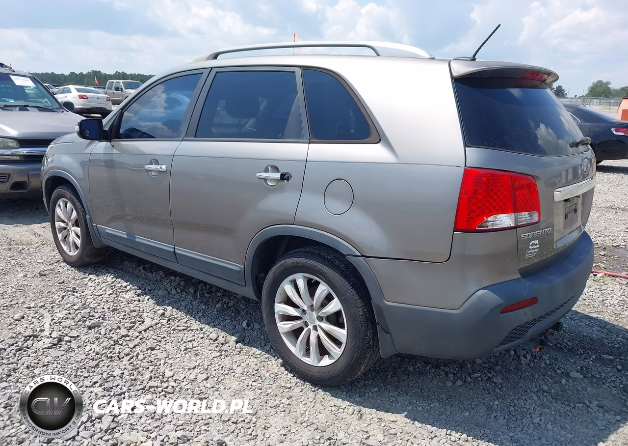 2011 Kia Sorento Ex V6 VIN:5XYKU4A29BG081775 - 3