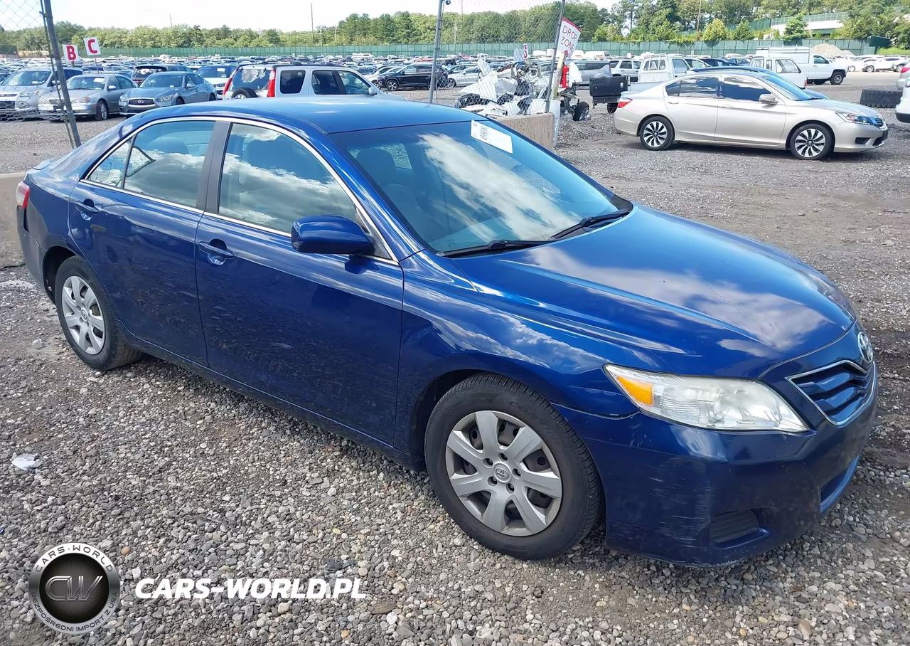 2010 Toyota Camry – zdjęcie 1 z 12