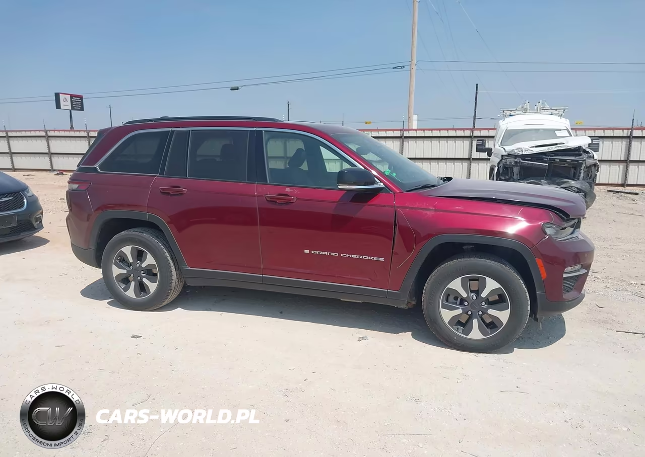 2024 Jeep Grand Cherokee 4Xe VIN:1C4RJYB63RC135490 - 13