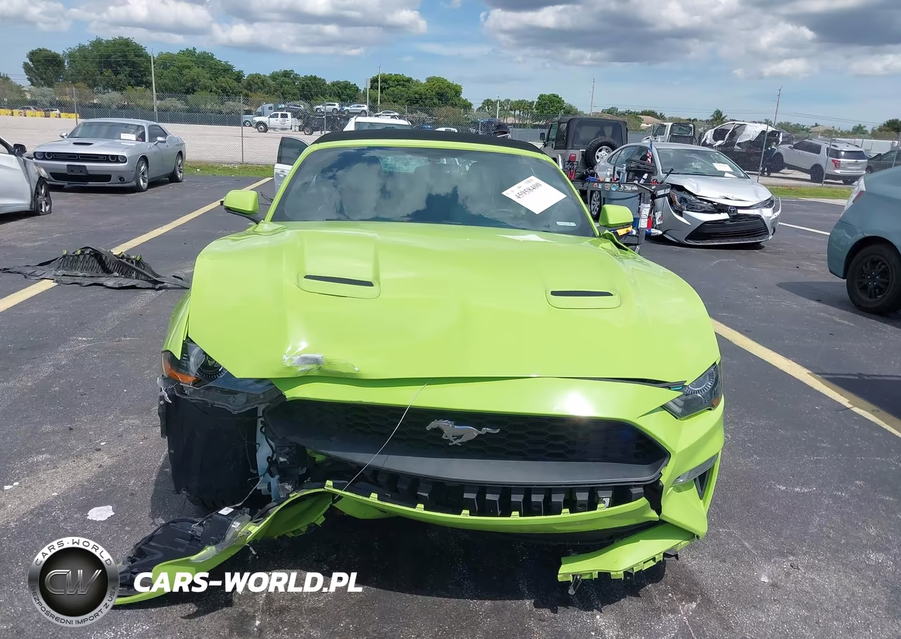2020 Ford Mustang Ecoboost Premium VIN:1FATP8UH7L5119684 - 13
