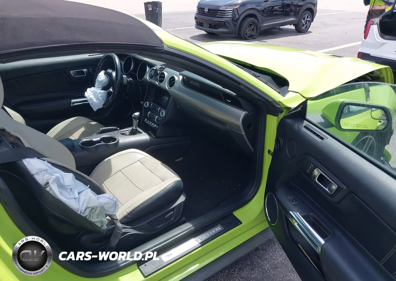 2020 Ford Mustang Ecoboost Premium VIN:1FATP8UH7L5119684 - 5