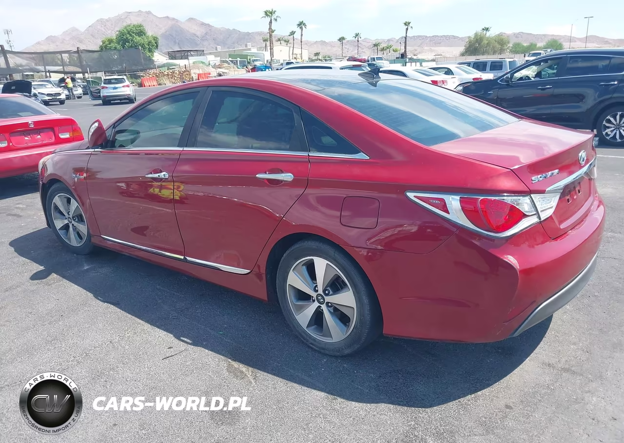 2012 Hyundai Sonata Hybrid VIN:KMHEC4A43CA025328 - 3
